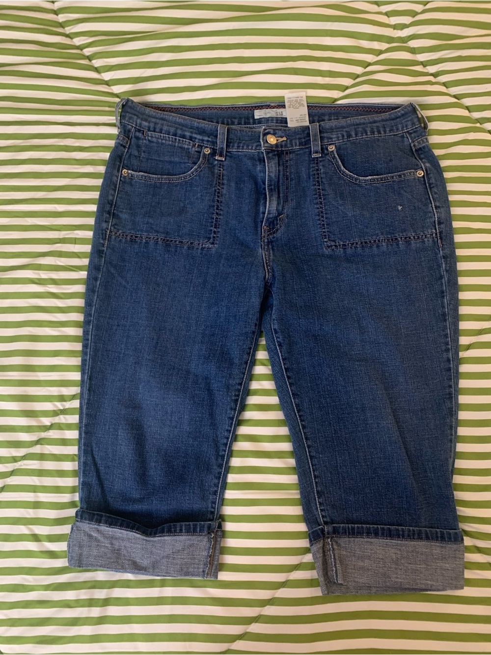 Levi's 515 Navy Cropped Capri Jeans with Cuffed  Hem and flap pockets Y2K